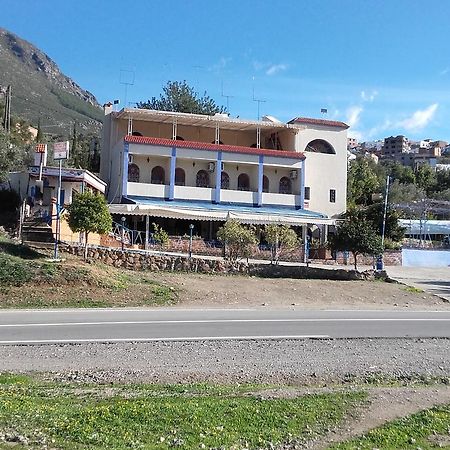 Touraghine Hotel & Cafe Шавен Екстер'єр фото